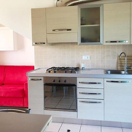 Luxury Apartments - Le Fate - Residence With Pool Манерба дел Гарда Екстериор снимка