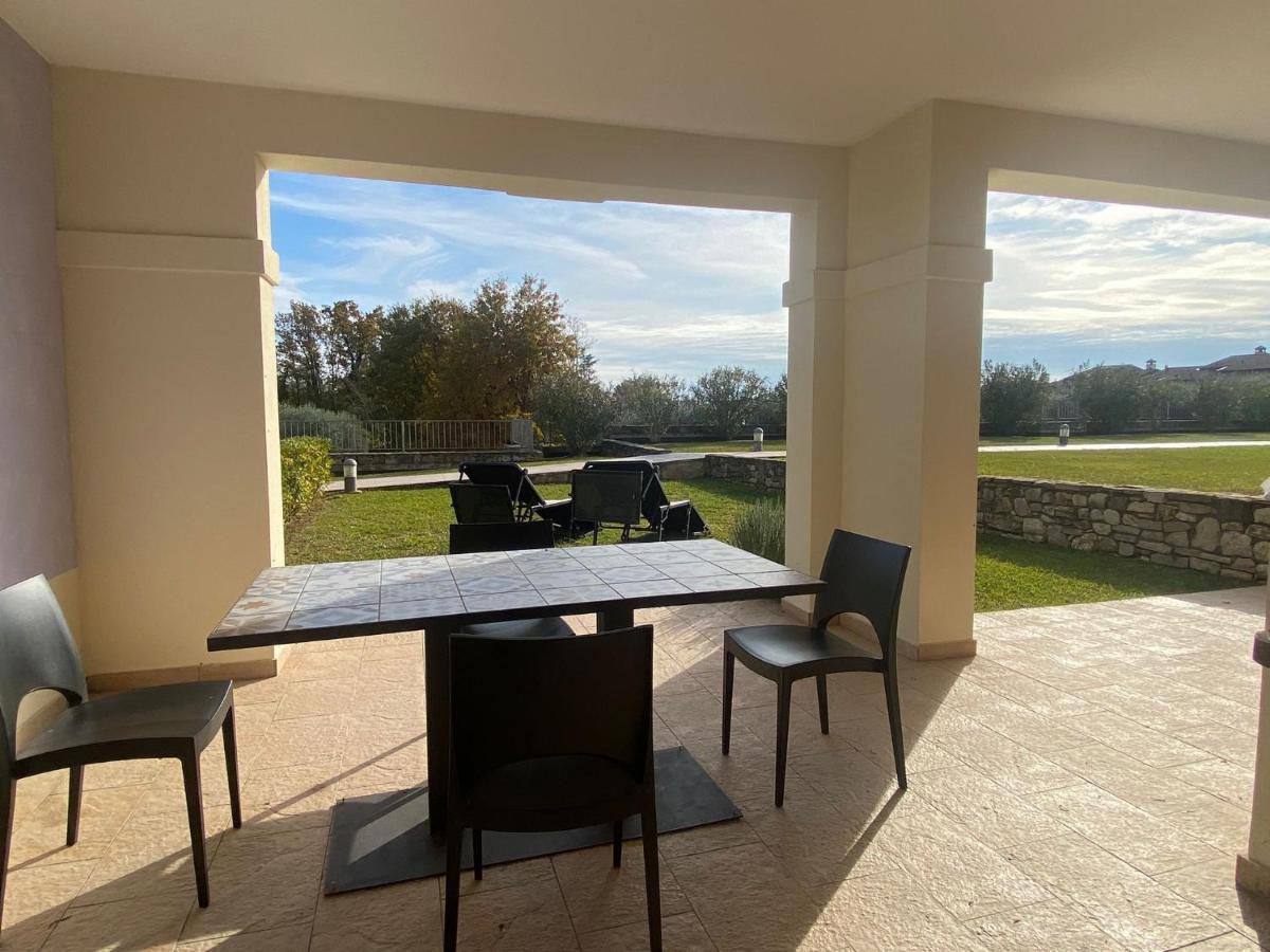 Luxury Apartments - Le Fate - Residence With Pool Манерба дел Гарда Екстериор снимка