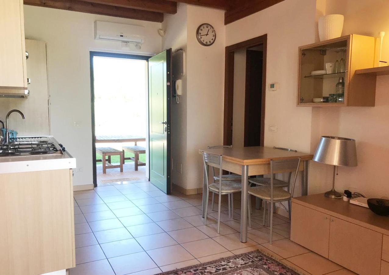 Luxury Apartments - Le Fate - Residence With Pool Манерба дел Гарда Екстериор снимка