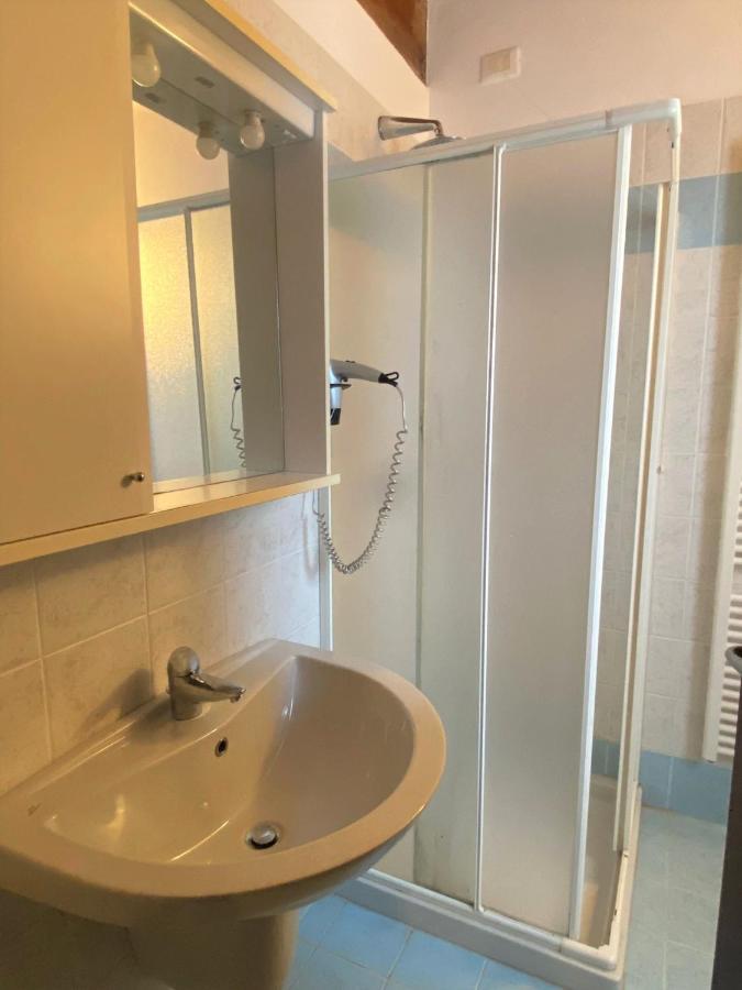 Luxury Apartments - Le Fate - Residence With Pool Манерба дел Гарда Екстериор снимка